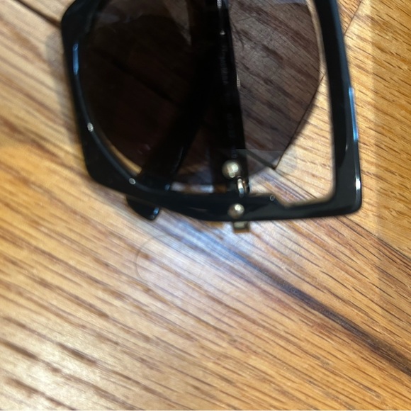 MCM Black Cat Eye Sunglasses - Picture 6 of 8